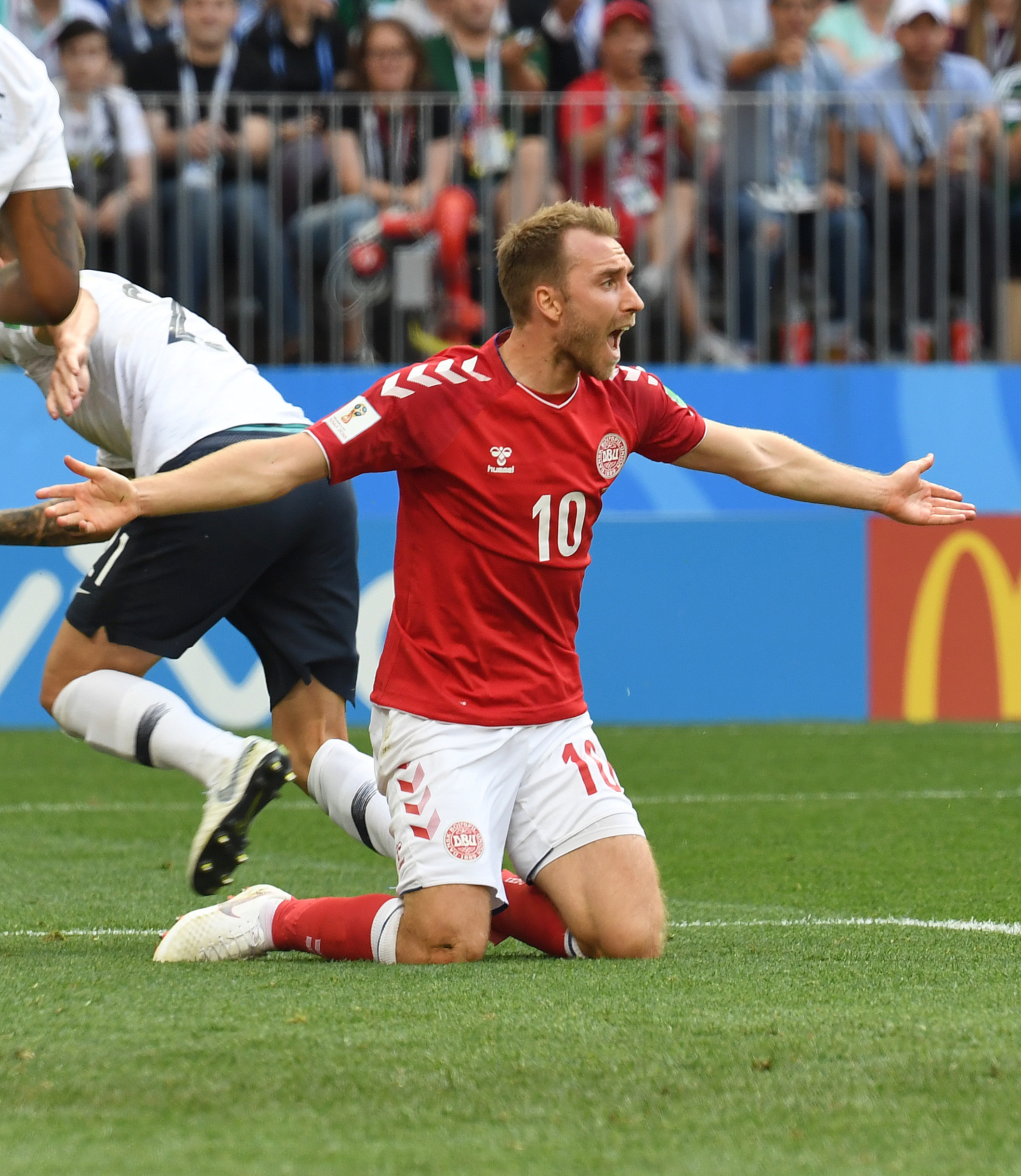 法国队险胜丹麦队，马琳刷新纪录