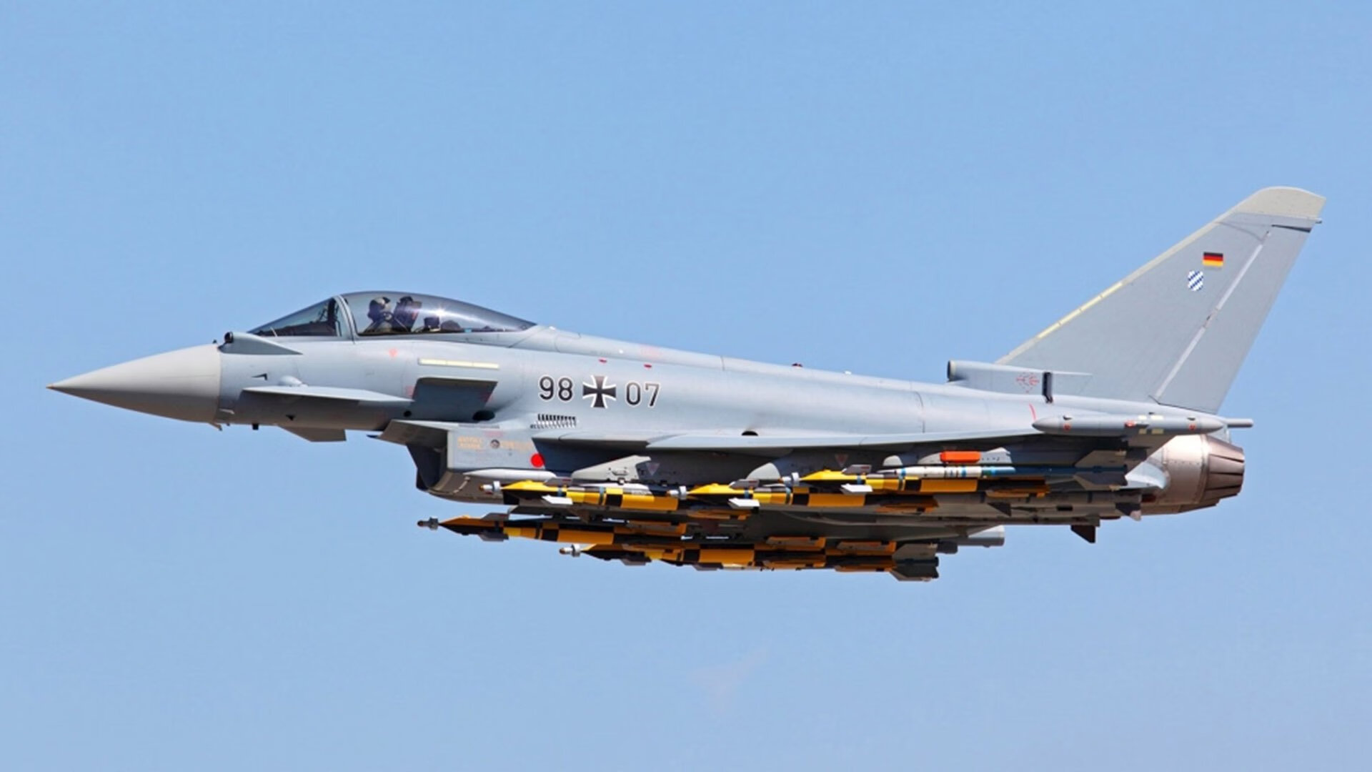 开云APP-北境之风与绿茵艺术家，瑞典的压制哲学与拉亚的意甲时刻